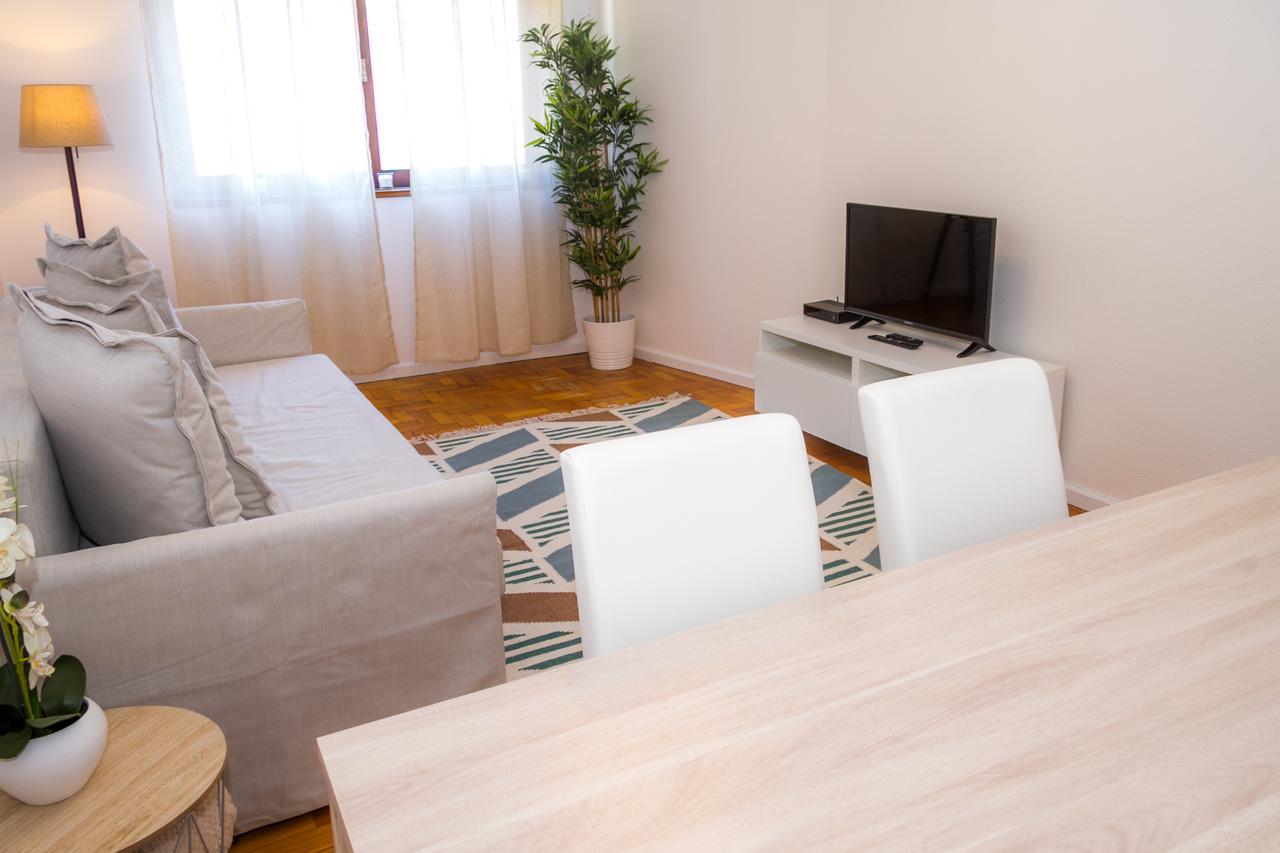 Liiiving In Porto | Downtown Delight Apartments Стая снимка