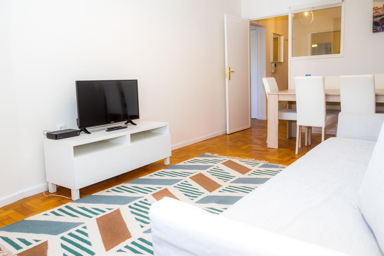 Liiiving In Porto | Downtown Delight Apartments Стая снимка